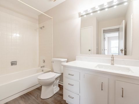 Tiny photo for 1100 Boston Harbor Hbr #1100, Schaumburg, IL 60193 (MLS # 12491445)