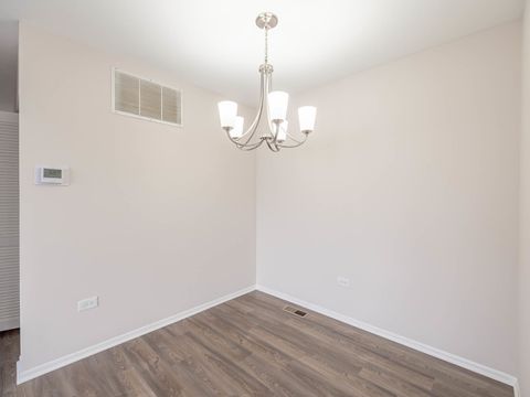 Tiny photo for 1100 Boston Harbor Hbr #1100, Schaumburg, IL 60193 (MLS # 12491445)