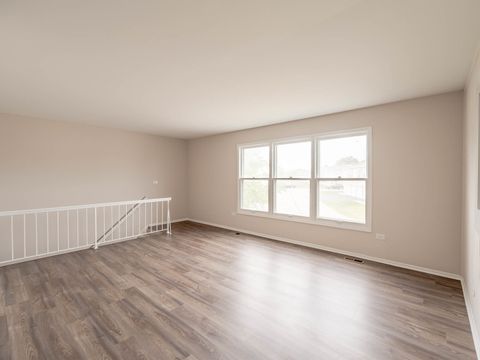 Tiny photo for 1100 Boston Harbor Hbr #1100, Schaumburg, IL 60193 (MLS # 12491445)