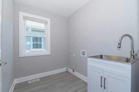 Tiny photo for 55 W 77th Place, Chicago, IL 60620 (MLS # 12698769)