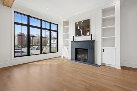 Tiny photo for 2214 W Oakdale Avenue, Chicago, IL 60618 (MLS # 12631693)