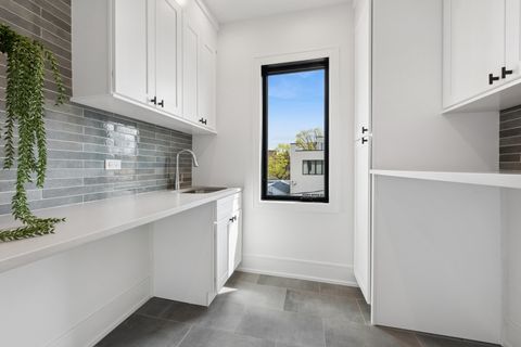 Tiny photo for 2214 W Oakdale Avenue, Chicago, IL 60618 (MLS # 12631693)
