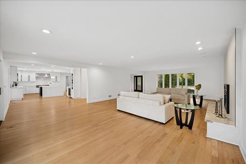 Tiny photo for 2005 Keats Lane, Highland Park, IL 60035 (MLS # 12502724)