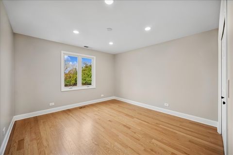 Tiny photo for 2005 Keats Lane, Highland Park, IL 60035 (MLS # 12502724)