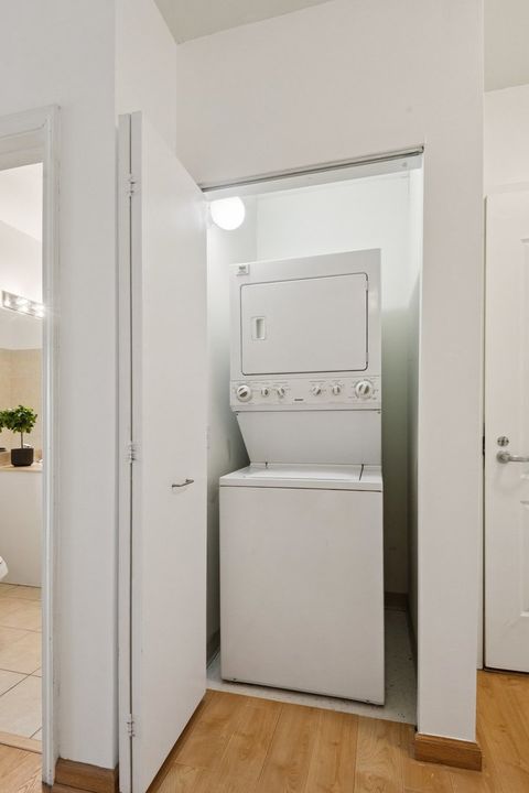 Tiny photo for 125 S Jefferson Street #2106, Chicago, IL 60661 (MLS # 12597664)