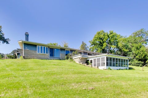 Tiny photo for 24072 W Hawthorne Lane, Antioch, IL 60002 (MLS # 12758403)