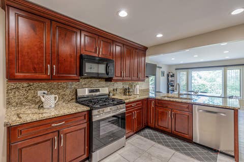 Tiny photo for 409 Chicory Lane, Buffalo Grove, IL 60089 (MLS # 12676211)