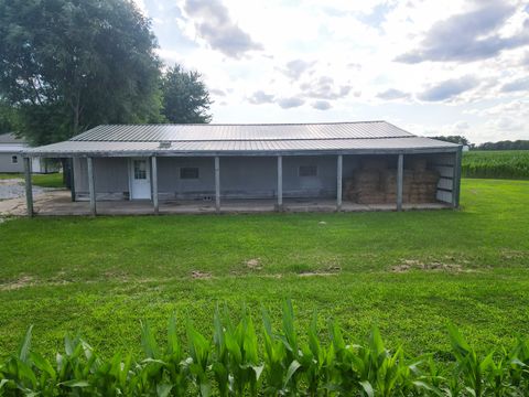 Tiny photo for 1377 N County Road 750 Road, Toledo, IL 62468 (MLS # 12687696)