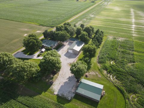 Tiny photo for 1377 N County Road 750 Road, Toledo, IL 62468 (MLS # 12687696)