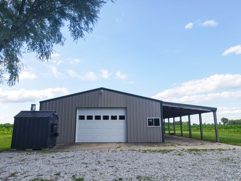 Tiny photo for 1377 N County Road 750 Road, Toledo, IL 62468 (MLS # 12687696)