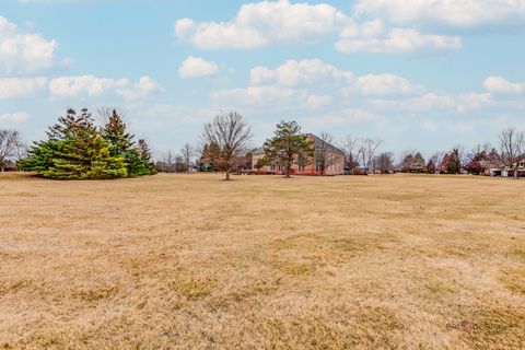 Tiny photo for 37181 N Fox Hill Drive, Wadsworth, IL 60083 (MLS # 12555657)