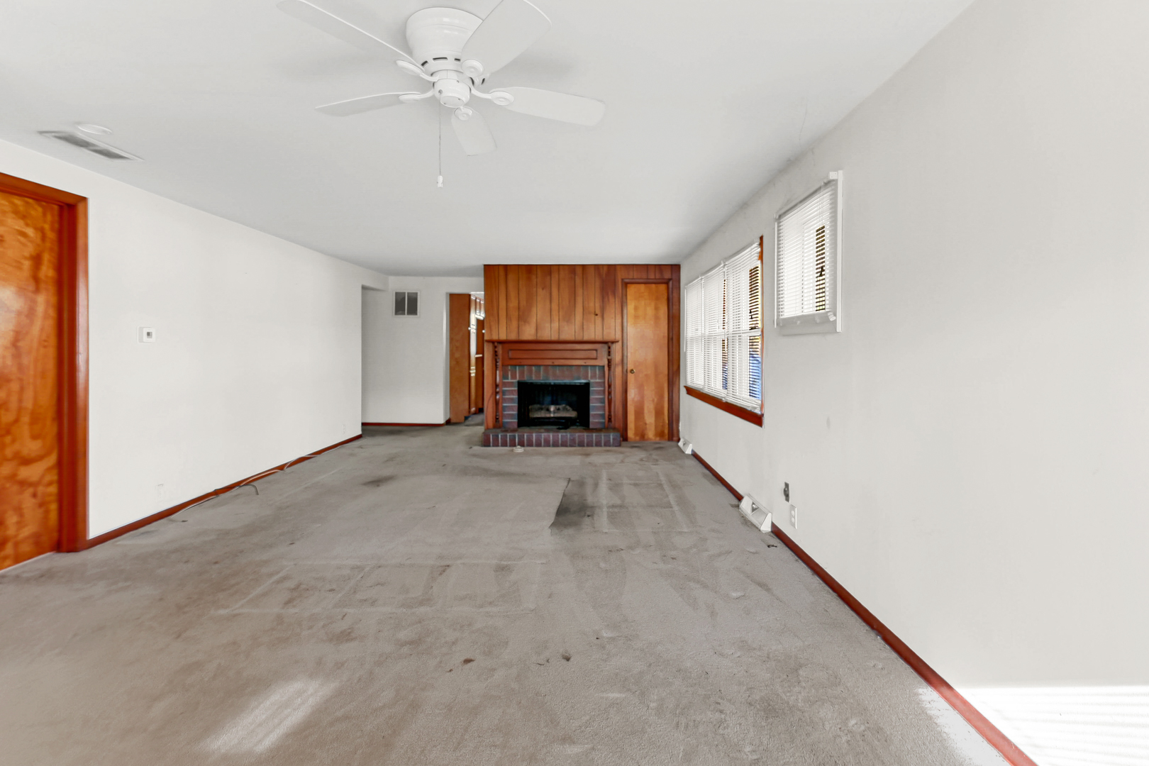 12718 E METCALF Avenue