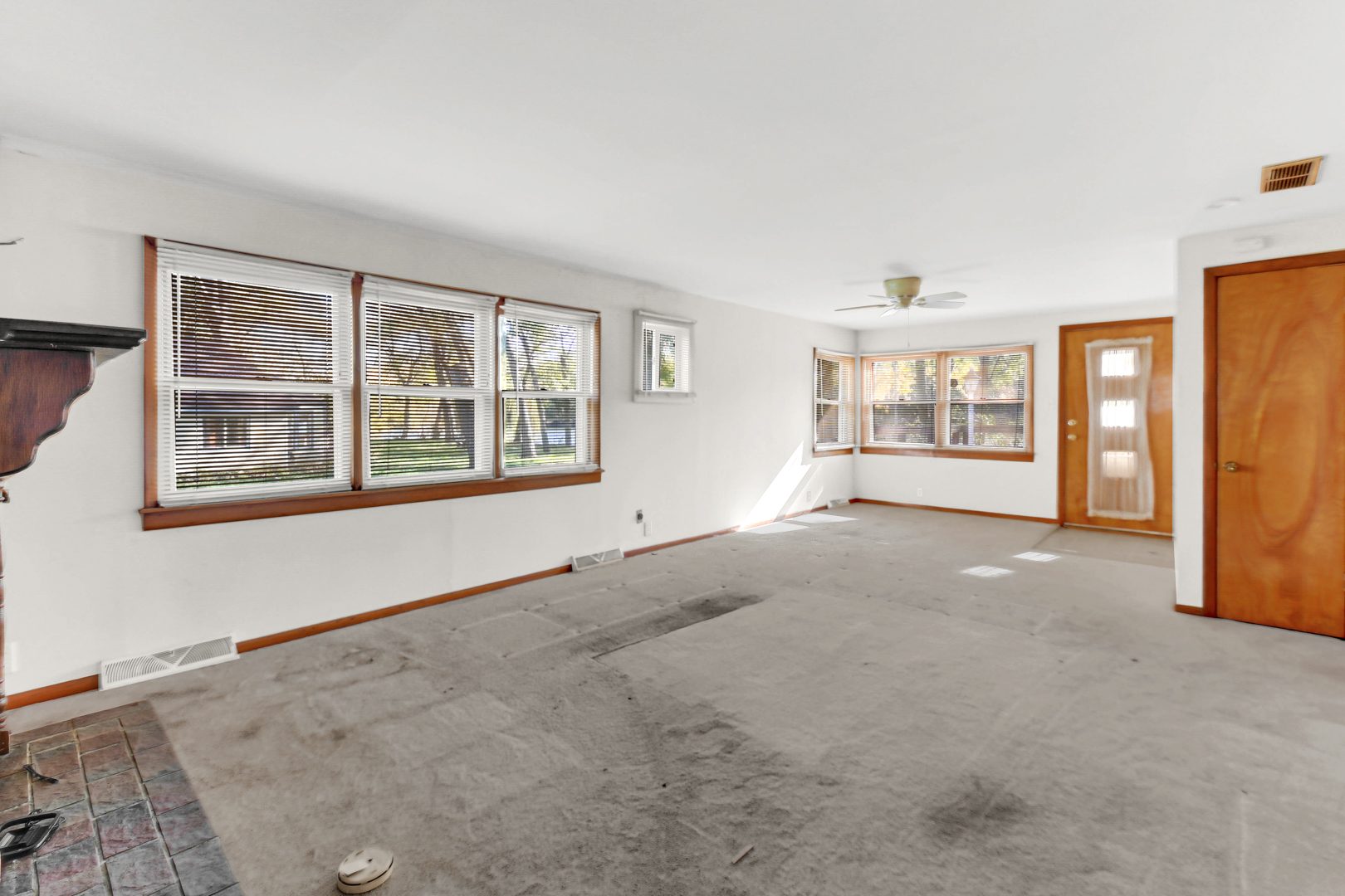 12718 E METCALF Avenue