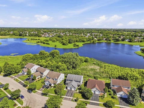 Tiny photo for 2814 IMPRESSIONS Drive #2814, Lake In The Hills, IL 60156 (MLS # 12634255)