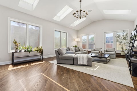 Tiny photo for 1816 N Hudson Avenue, Chicago, IL 60614 (MLS # 12354016)