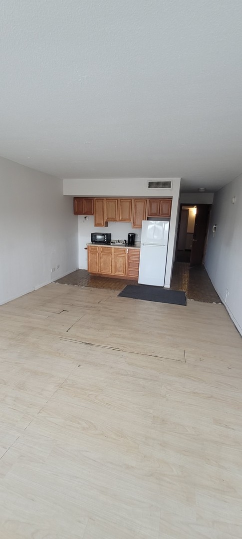 7234 W North Avenue 604