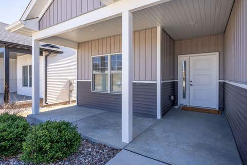 Tiny photo for 1311 Heights Court, Bettendorf, IA 52722 (MLS # 12704211)