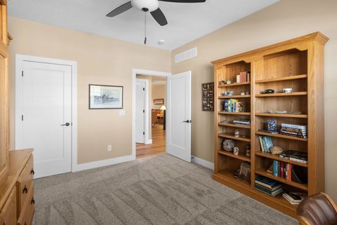 Tiny photo for 1311 Heights Court, Bettendorf, IA 52722 (MLS # 12704211)