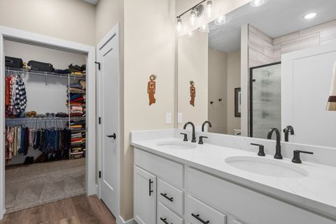 Tiny photo for 1311 Heights Court, Bettendorf, IA 52722 (MLS # 12704211)