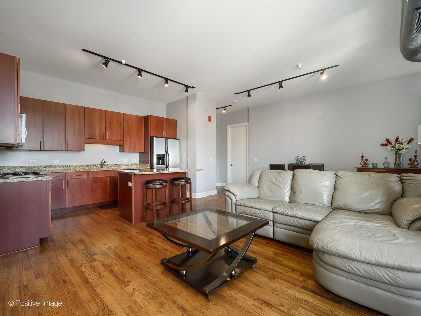 770 W GLADYS Avenue 706