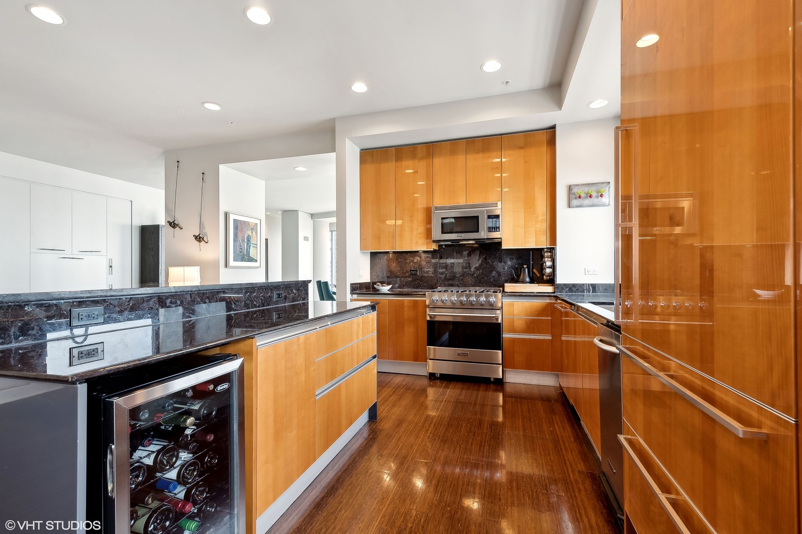 450 E Waterside Drive 1902