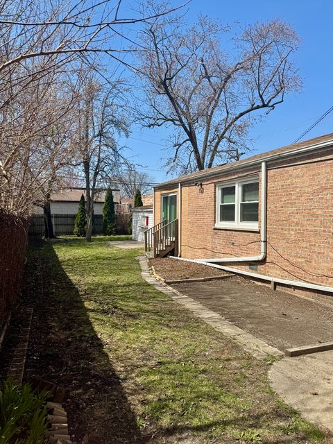 Tiny photo for 2218 S 11th Avenue, Broadview, IL 60155 (MLS # 12512193)