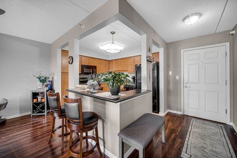 Tiny photo for 390 S Western Avenue #604, Des Plaines, IL 60016 (MLS # 12500974)