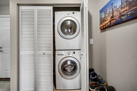 Tiny photo for 390 S Western Avenue #604, Des Plaines, IL 60016 (MLS # 12500974)