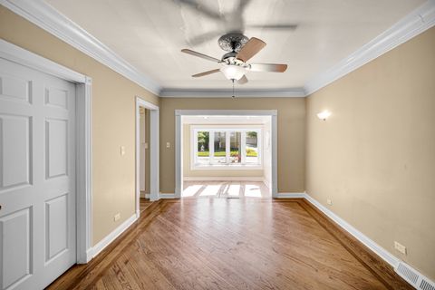 Tiny photo for 14020 S Green Bay Avenue, Burnham, IL 60633 (MLS # 12380814)