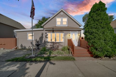 Tiny photo for 14020 S Green Bay Avenue, Burnham, IL 60633 (MLS # 12380814)