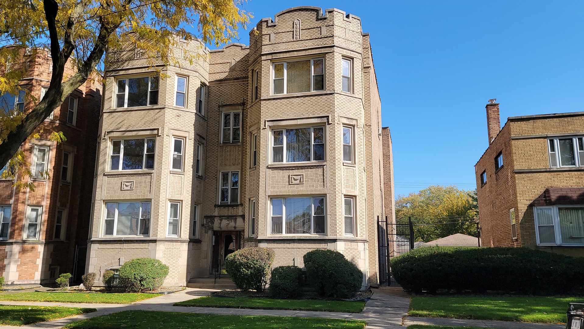 8545 S Drexel Avenue