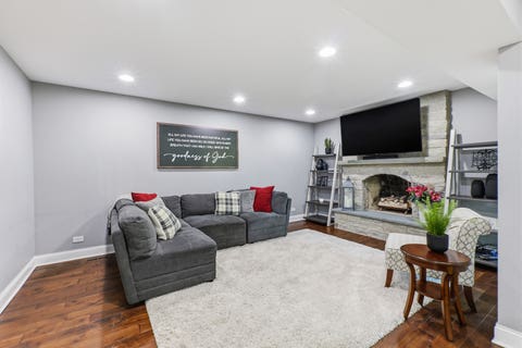 Tiny photo for 1492 CIRCLE Court, Elk Grove Village, IL 60007 (MLS # 12732485)