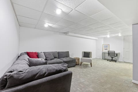 Tiny photo for 1492 CIRCLE Court, Elk Grove Village, IL 60007 (MLS # 12732485)