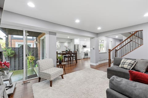 Tiny photo for 1492 CIRCLE Court, Elk Grove Village, IL 60007 (MLS # 12732485)