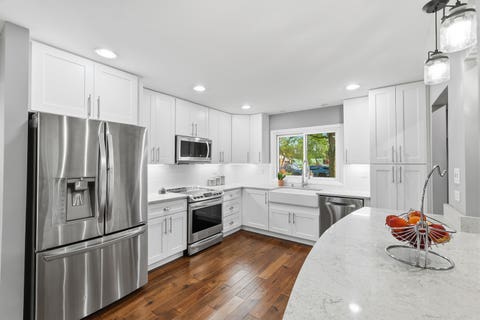 Tiny photo for 1492 CIRCLE Court, Elk Grove Village, IL 60007 (MLS # 12732485)