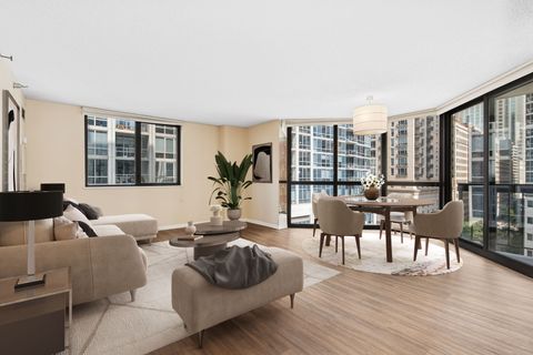 Tiny photo for 33 W Delaware Street #10B, Chicago, IL 60610 (MLS # 12468332)