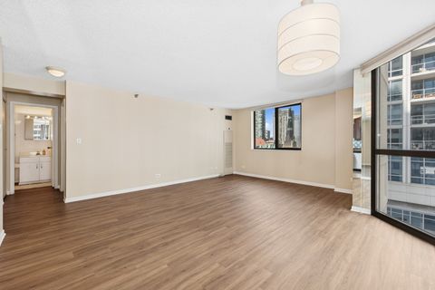 Tiny photo for 33 W Delaware Street #10B, Chicago, IL 60610 (MLS # 12468332)