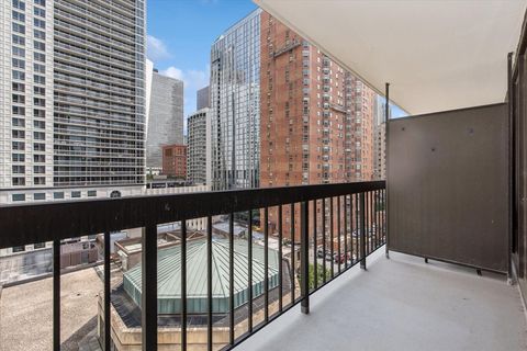 Tiny photo for 33 W Delaware Street #10B, Chicago, IL 60610 (MLS # 12468332)