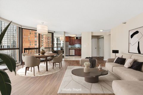 Tiny photo for 33 W Delaware Street #10B, Chicago, IL 60610 (MLS # 12468332)