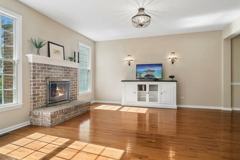 Tiny photo for 27 Harborside Way, Hawthorn Woods, IL 60047 (MLS # 12781955)