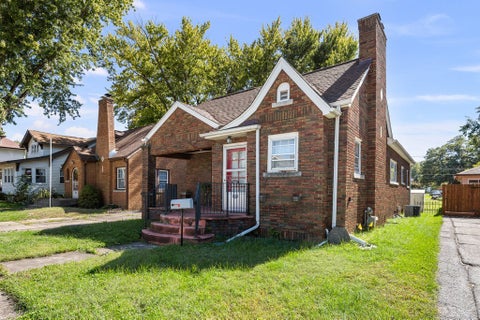 Tiny photo for 2440 16th Avenue, Moline, IL 61265 (MLS # 12772721)