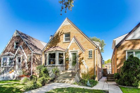Tiny photo for 5107 N Sayre Avenue, Chicago, IL 60656 (MLS # 12483120)