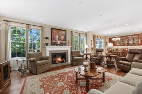 Tiny photo for 1657 Hickory Drive, Hoffman Estates, IL 60192 (MLS # 12749325)