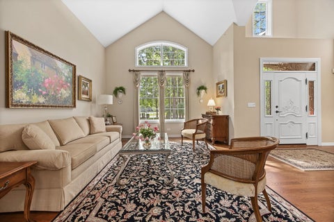 Tiny photo for 1657 Hickory Drive, Hoffman Estates, IL 60192 (MLS # 12749325)