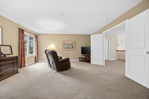 Tiny photo for 1657 Hickory Drive, Hoffman Estates, IL 60192 (MLS # 12749325)