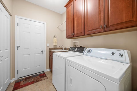 Tiny photo for 1657 Hickory Drive, Hoffman Estates, IL 60192 (MLS # 12749325)