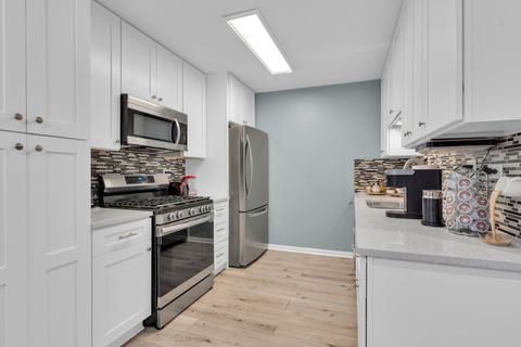 Tiny photo for 759 Sterling Court #A2, Bartlett, IL 60103 (MLS # 12496614)