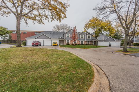 Tiny photo for 759 Sterling Court #A2, Bartlett, IL 60103 (MLS # 12496614)