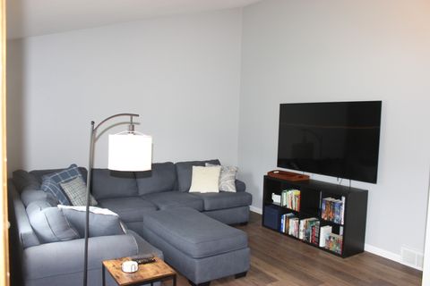 Tiny photo for 15201 La Crosse Avenue, Oak Forest, IL 60452 (MLS # 12667394)