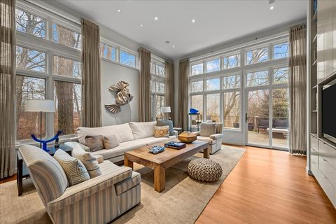 Tiny photo for 1643 Sylvester Place, Highland Park, IL 60035 (MLS # 12593185)